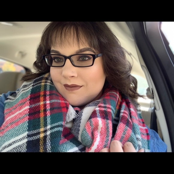 Meet your Posher, Alexe - Picture 6 of 7